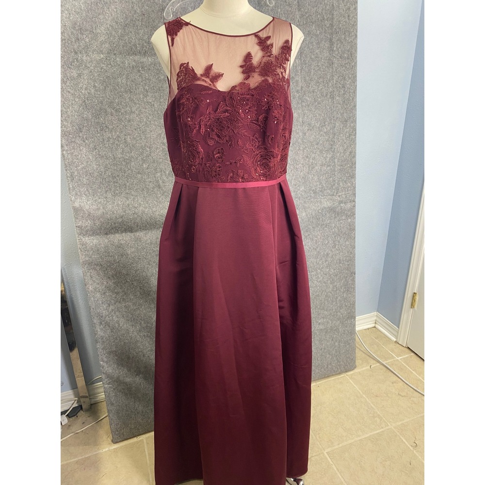 Oleg Cassini Burgundy Lace Illusion Bodice Formal‎ Gown Women's 14 Evening Gala